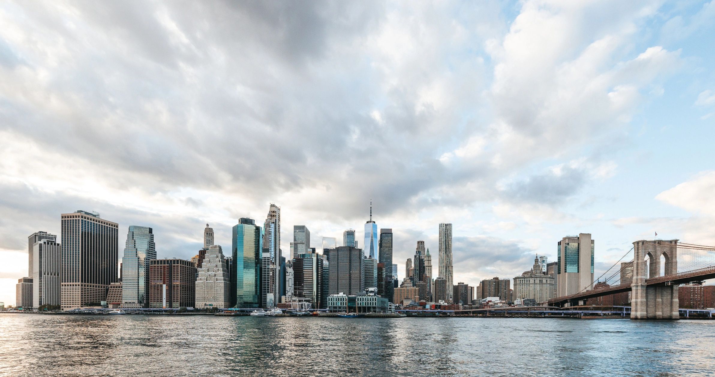 Lower Manhattan skyline panorama